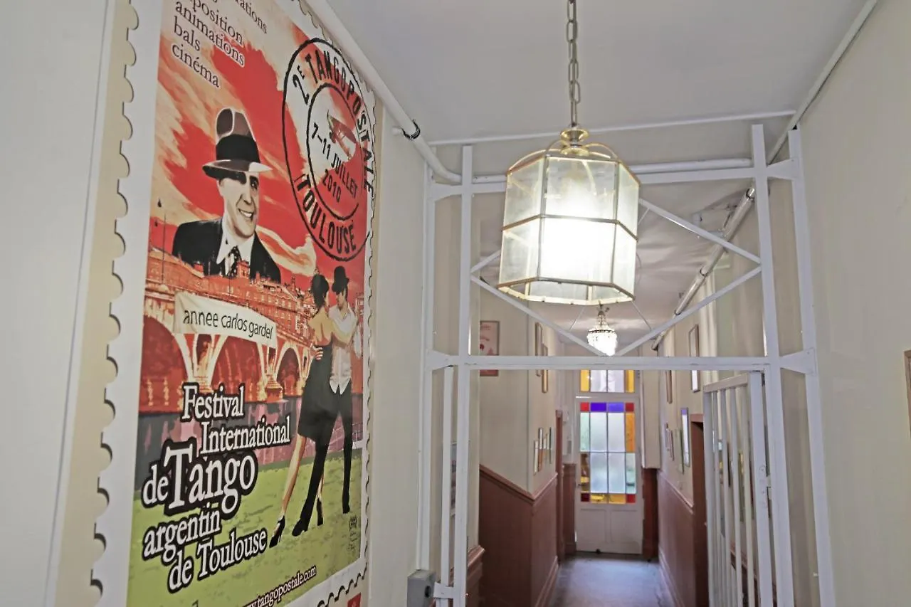 Апартаменты Appartements Casa Carlos Gardel Тулуза