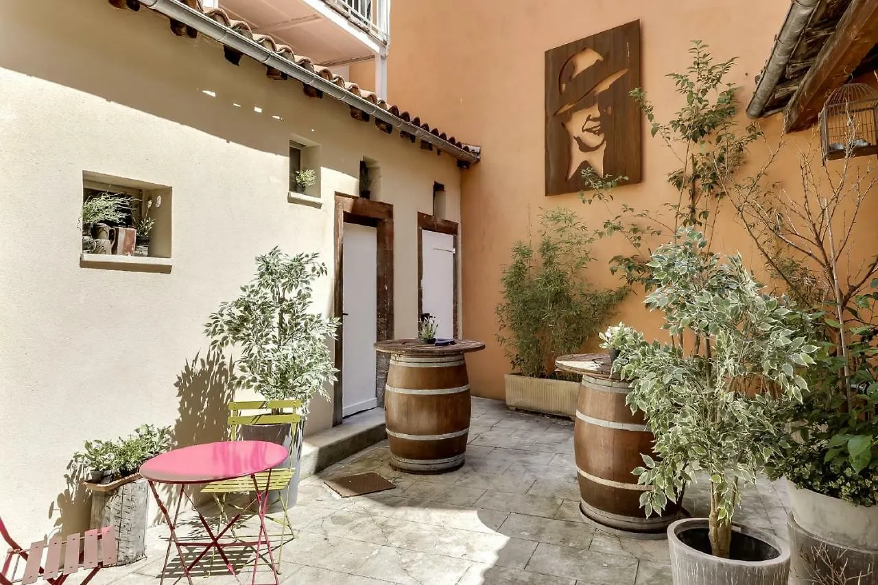 Апартаменты Appartements Casa Carlos Gardel Тулуза
