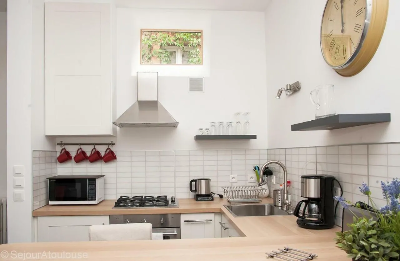 Appartements Casa Carlos Gardel Тулуза Франция