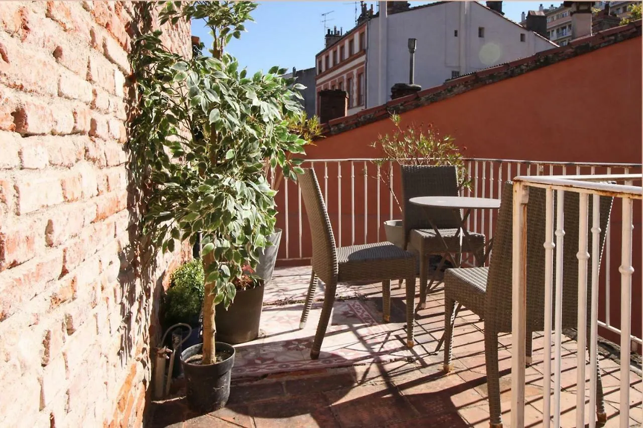 טולוז Appartements Casa Carlos Gardel 0*,  צרפת
